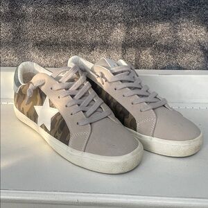 Steve Madden Gray and Camouflage Sneakers